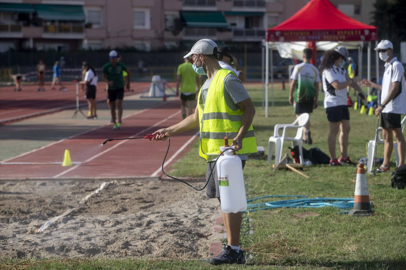 Fotos Las Pruebas Combinadas Arrancan Con Atletas En La Pista De